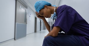 doctor-feeling-the-stress-of-physician-burnout_soc